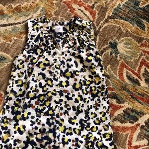 Cabi sleeveless dress shirt size small